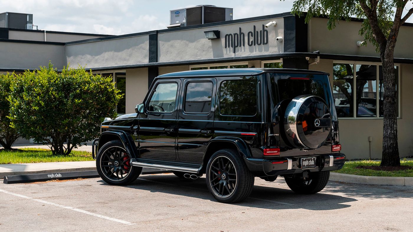 Mercedes-Benz AMG G 63 SUV White Int