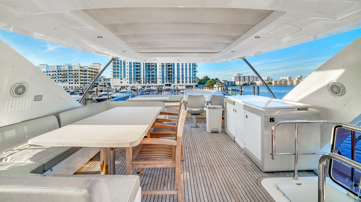 72ft Azimut