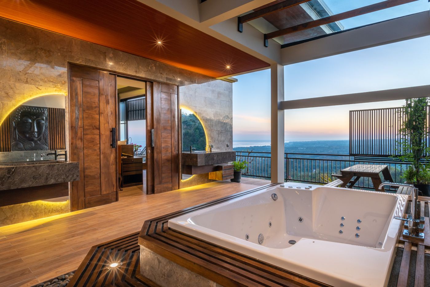 Jacuzzi