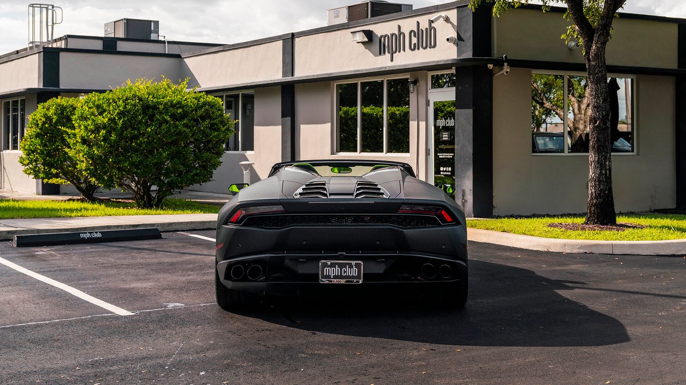 Lamborghini Huracan Spyder Gray