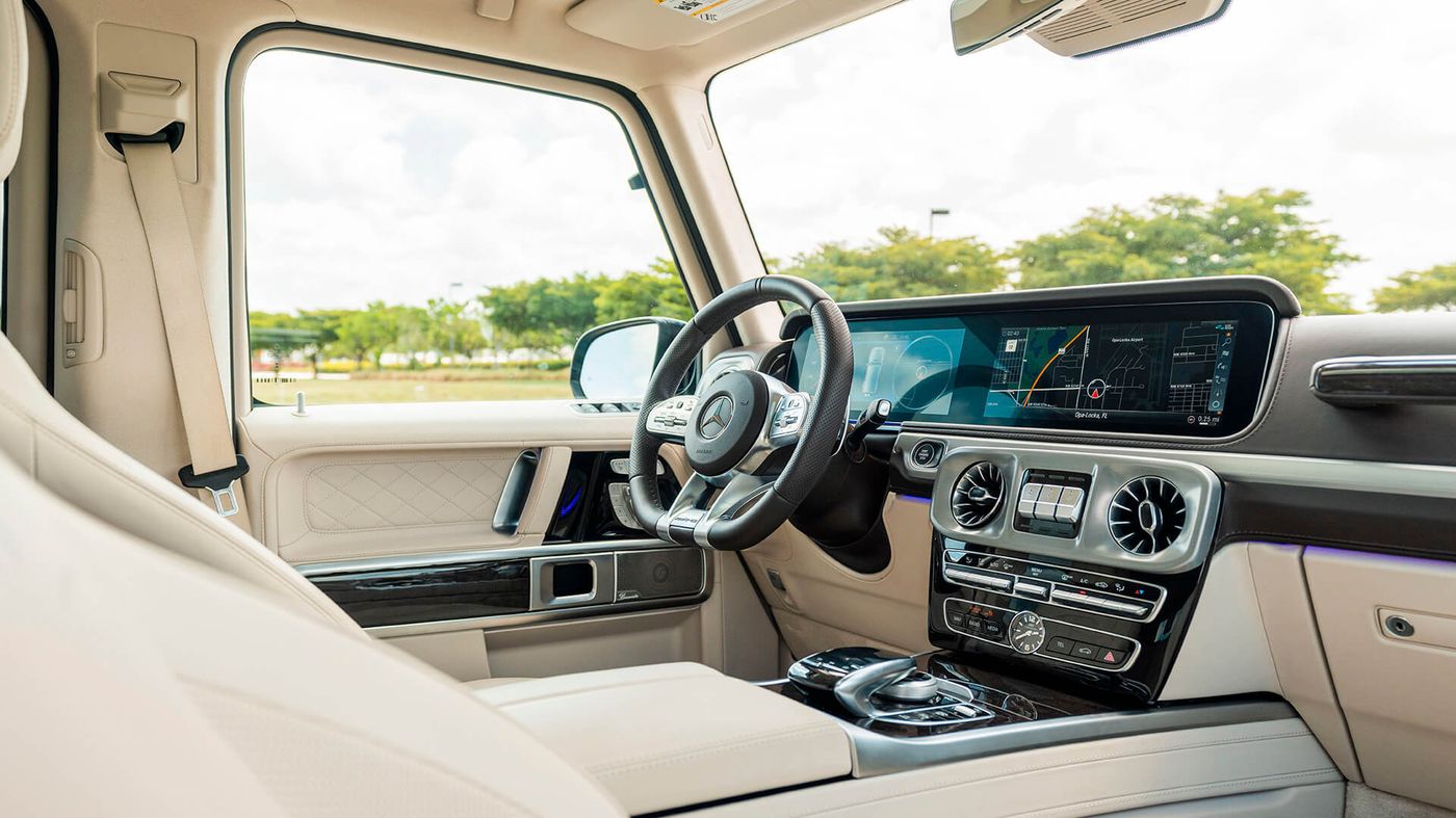 Mercedes-Benz AMG G 63 SUV White Int