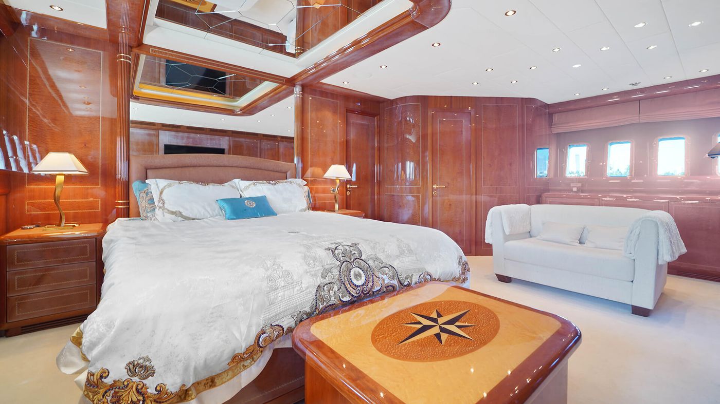 108ft Mangusta