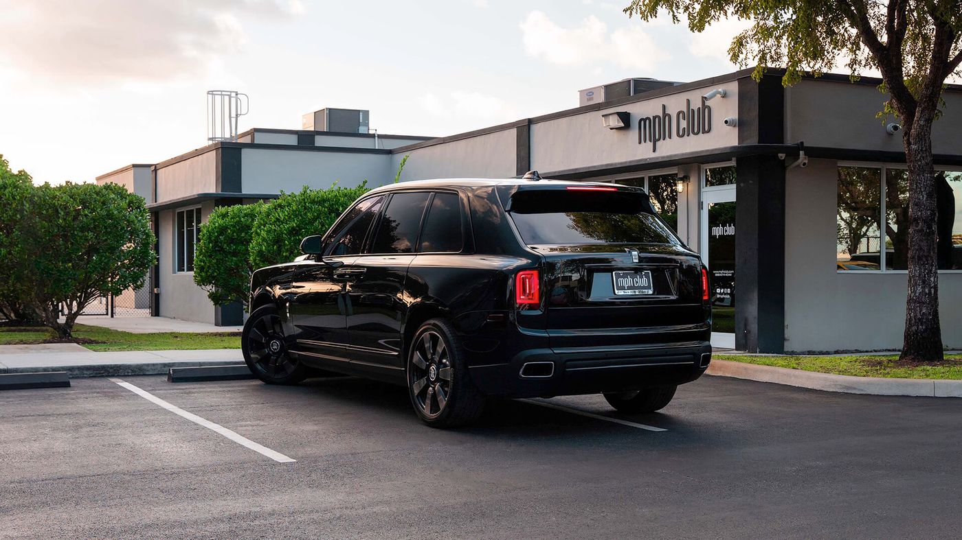 Rolls Royce Cullinan Black