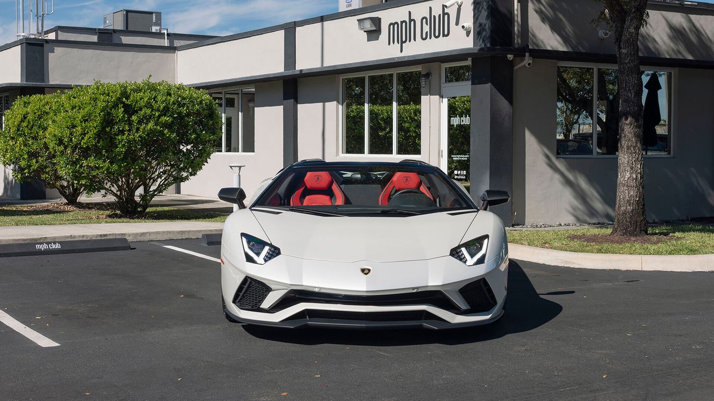 Lamborghini Aventador S Roadster White
